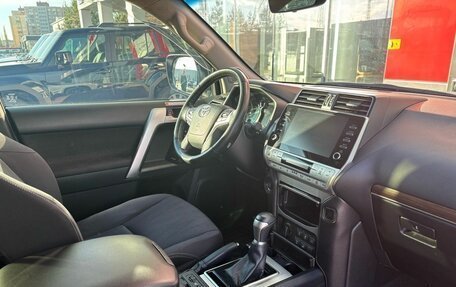 Toyota Land Cruiser Prado 150 рестайлинг 2, 2021 год, 5 190 000 рублей, 11 фотография