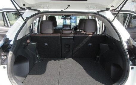 Toyota Yaris Cross, 2022 год, 1 511 000 рублей, 6 фотография