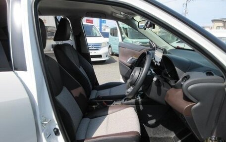 Toyota Yaris Cross, 2022 год, 1 511 000 рублей, 13 фотография