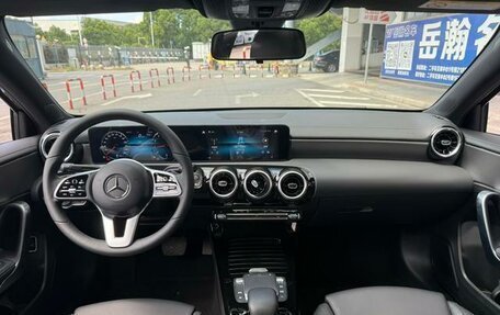 Mercedes-Benz A-Класс, 2022 год, 1 815 000 рублей, 8 фотография