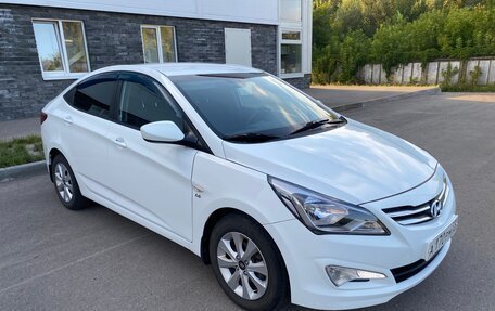 Hyundai Solaris II рестайлинг, 2016 год, 1 050 000 рублей, 5 фотография