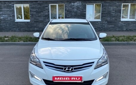 Hyundai Solaris II рестайлинг, 2016 год, 1 050 000 рублей, 3 фотография