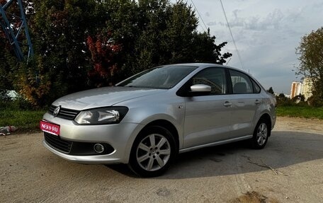 Volkswagen Polo VI (EU Market), 2011 год, 740 000 рублей, 1 фотография