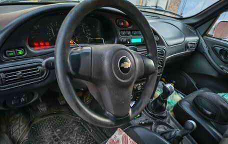 Chevrolet Niva I рестайлинг, 2010 год, 525 000 рублей, 4 фотография
