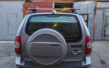 Chevrolet Niva I рестайлинг, 2010 год, 525 000 рублей, 3 фотография