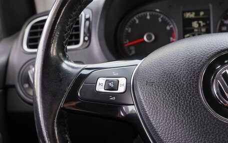Volkswagen Polo VI (EU Market), 2017 год, 1 090 000 рублей, 14 фотография