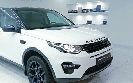 Land Rover Discovery Sport I рестайлинг, 2017 год, 2 500 000 рублей, 5 фотография