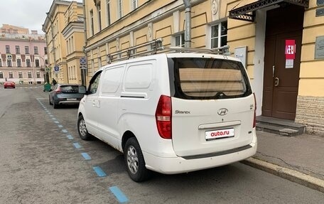 Hyundai Grand Starex Grand Starex I рестайлинг 2, 2012 год, 1 250 000 рублей, 2 фотография