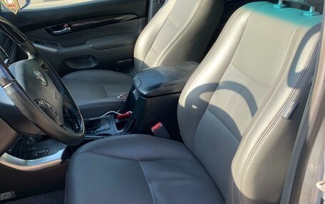 Toyota Land Cruiser Prado 120 рестайлинг, 2008 год, 2 200 000 рублей, 7 фотография