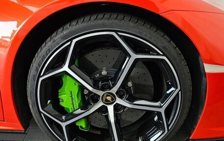 Lamborghini Huracán, 2022 год, 26 840 000 рублей, 10 фотография