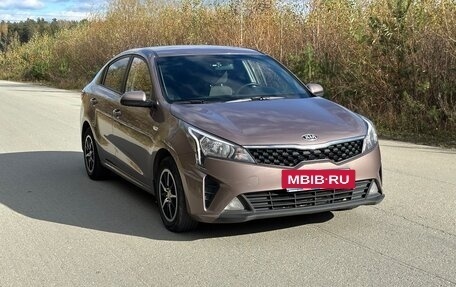 KIA Rio IV, 2021 год, 1 250 000 рублей, 2 фотография