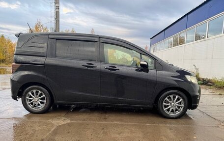 Honda Freed I, 2012 год, 990 000 рублей, 3 фотография