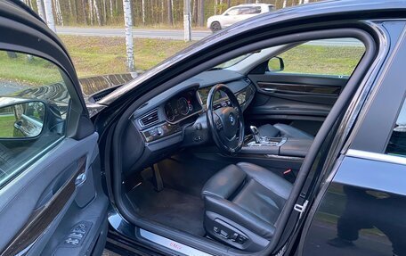 BMW 7 серия, 2012 год, 2 076 000 рублей, 13 фотография