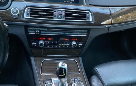 BMW 7 серия, 2012 год, 2 076 000 рублей, 19 фотография