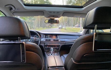 BMW 7 серия, 2012 год, 2 076 000 рублей, 31 фотография
