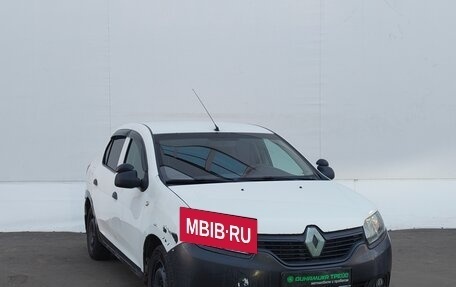 Renault Logan II, 2015 год, 370 000 рублей, 3 фотография
