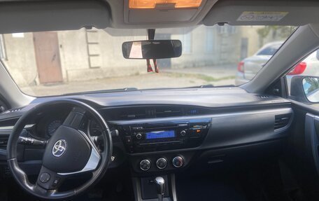 Toyota Corolla, 2014 год, 1 380 000 рублей, 8 фотография