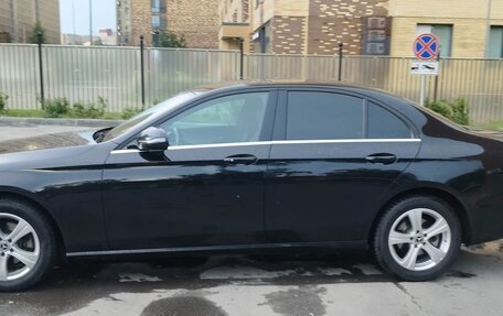 Mercedes-Benz E-Класс, 2019 год, 3 800 000 рублей, 5 фотография