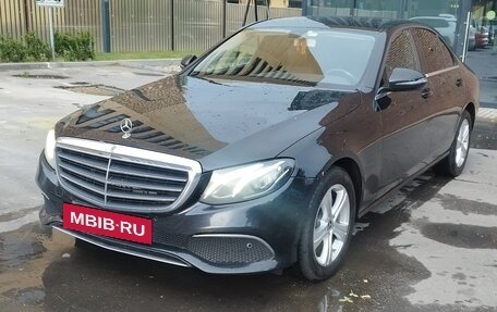 Mercedes-Benz E-Класс, 2019 год, 3 800 000 рублей, 3 фотография