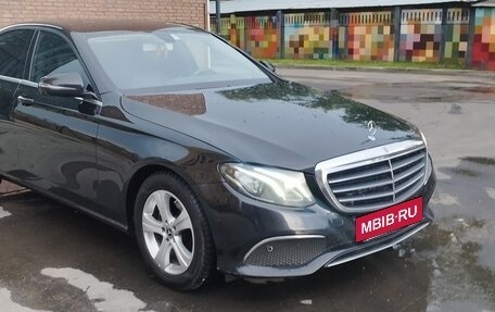 Mercedes-Benz E-Класс, 2019 год, 3 800 000 рублей, 2 фотография