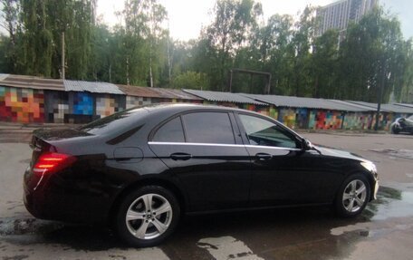 Mercedes-Benz E-Класс, 2019 год, 3 800 000 рублей, 13 фотография