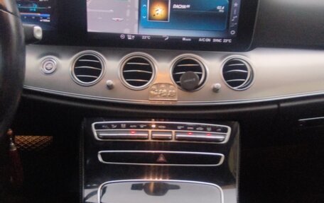 Mercedes-Benz E-Класс, 2019 год, 3 800 000 рублей, 18 фотография