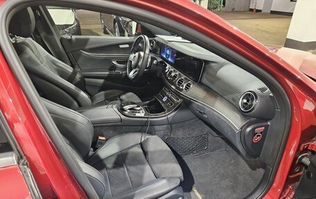 Mercedes-Benz E-Класс, 2019 год, 3 790 000 рублей, 8 фотография