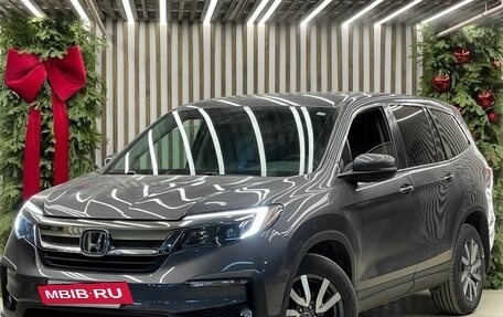 Honda Pilot III рестайлинг, 2018 год, 2 599 000 рублей, 5 фотография