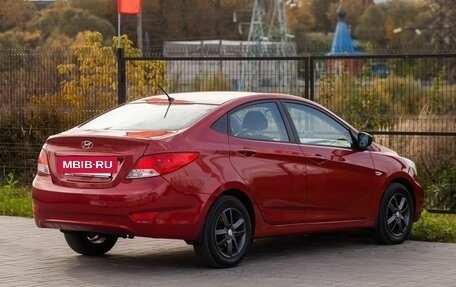 Hyundai Solaris II рестайлинг, 2012 год, 825 000 рублей, 10 фотография