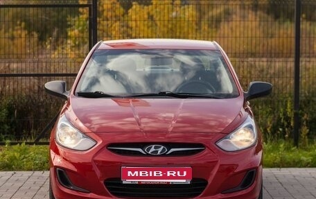 Hyundai Solaris II рестайлинг, 2012 год, 825 000 рублей, 2 фотография