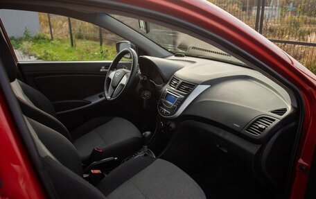 Hyundai Solaris II рестайлинг, 2012 год, 825 000 рублей, 19 фотография