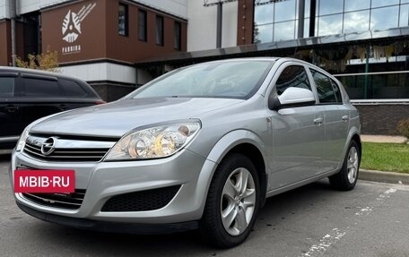 Opel Astra H, 2013 год, 795 000 рублей, 2 фотография