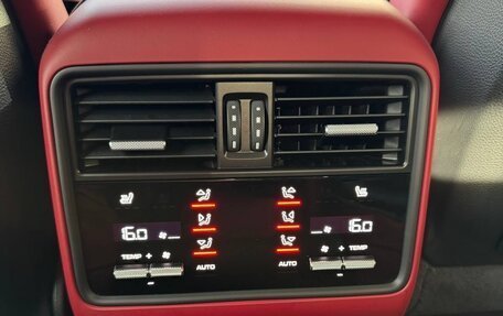 Porsche Cayenne III, 2021 год, 17 900 000 рублей, 15 фотография