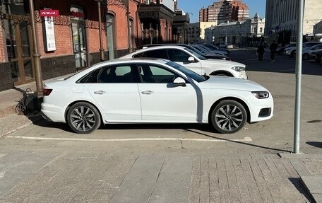 Audi A4, 2021 год, 2 850 000 рублей, 2 фотография
