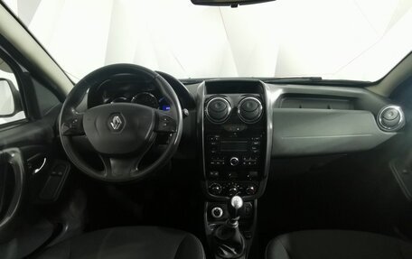 Renault Duster I рестайлинг, 2017 год, 1 215 000 рублей, 13 фотография