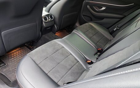 Mercedes-Benz E-Класс, 2018 год, 3 070 000 рублей, 14 фотография