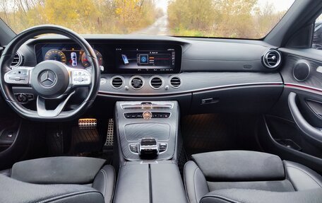 Mercedes-Benz E-Класс, 2018 год, 3 070 000 рублей, 13 фотография