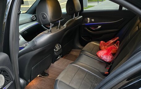 Mercedes-Benz E-Класс, 2018 год, 2 300 000 рублей, 10 фотография