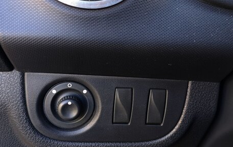 Renault Sandero II рестайлинг, 2016 год, 689 000 рублей, 19 фотография
