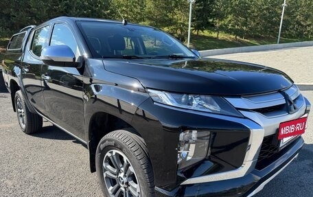 Mitsubishi L200 IV рестайлинг, 2019 год, 2 399 000 рублей, 4 фотография