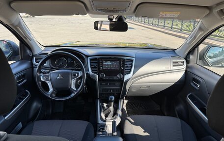 Mitsubishi L200 IV рестайлинг, 2019 год, 2 399 000 рублей, 12 фотография