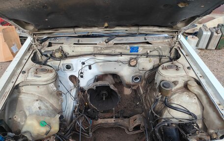 Nissan Laurel VIII, 1985 год, 50 000 рублей, 9 фотография