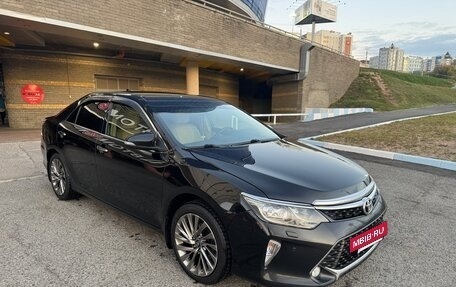 Toyota Camry, 2018 год, 2 650 000 рублей, 2 фотография