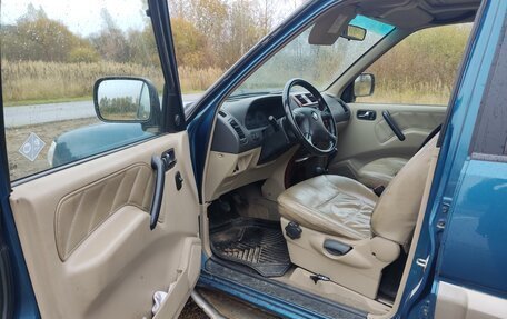 Nissan Terrano II рестайлинг, 2001 год, 650 000 рублей, 8 фотография