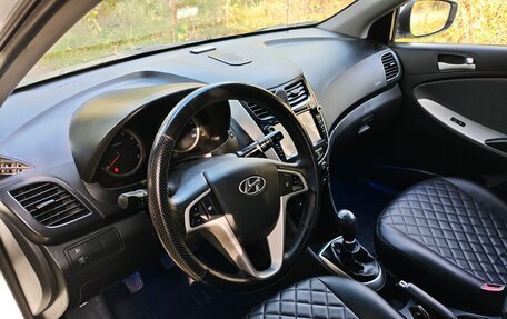 Hyundai Solaris II рестайлинг, 2014 год, 950 000 рублей, 13 фотография