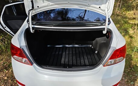 Hyundai Solaris II рестайлинг, 2014 год, 950 000 рублей, 19 фотография