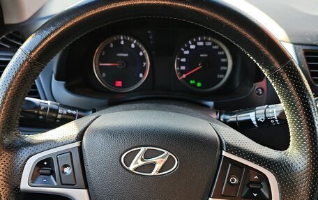 Hyundai Solaris II рестайлинг, 2014 год, 950 000 рублей, 16 фотография