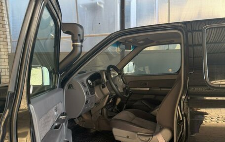 Nissan NP300, 2012 год, 1 420 000 рублей, 7 фотография