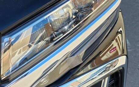 Toyota Alphard III, 2020 год, 5 800 000 рублей, 30 фотография
