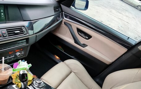 BMW 5 серия, 2011 год, 1 600 000 рублей, 3 фотография